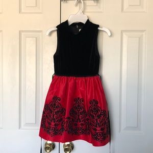 Girls formal dress. Rare Editions